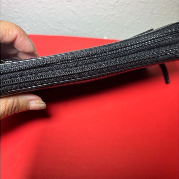 Lodis very soft black leather wallet - Picture 5 of 11